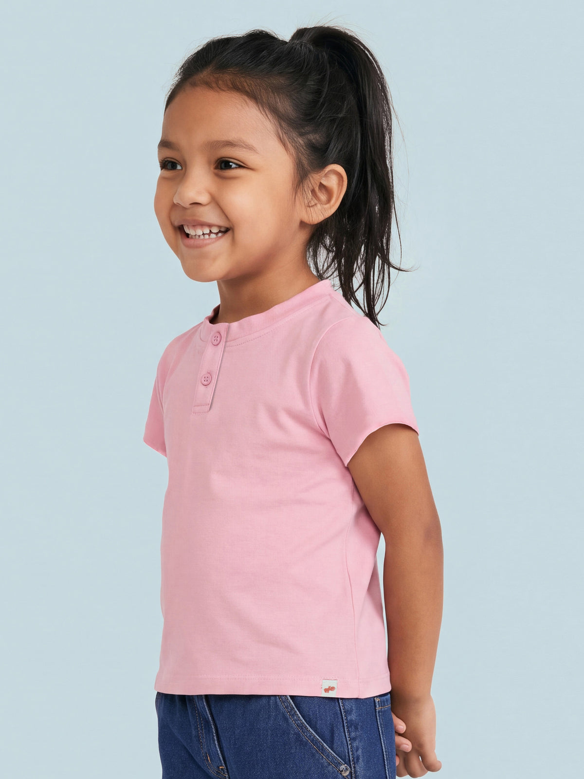 Button Up T-shirt in Pink