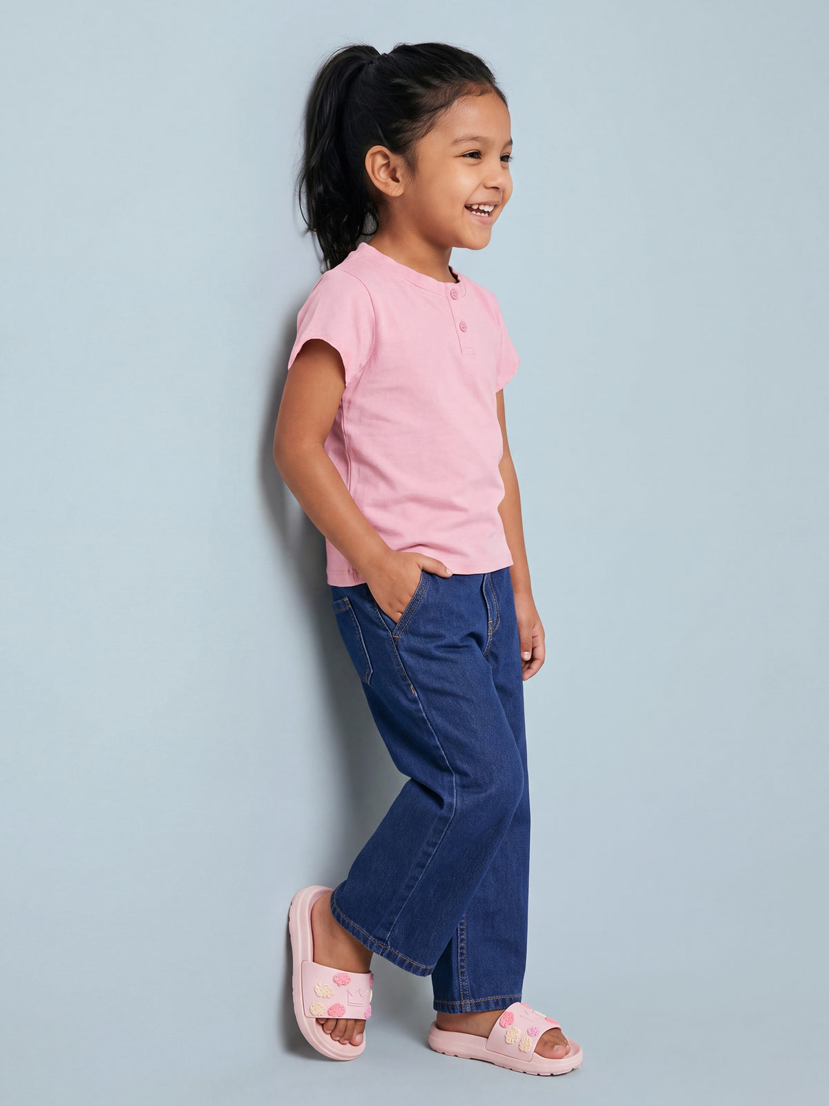 Button Up T-shirt in Pink
