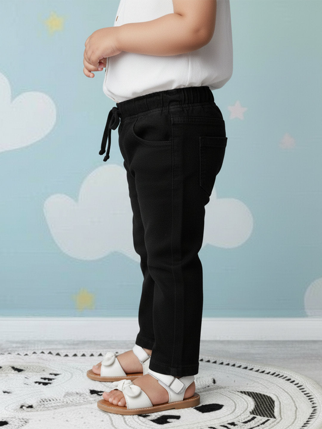 Black Cotton Comfortable and Stretchable Straight Fit Jeans for Girls